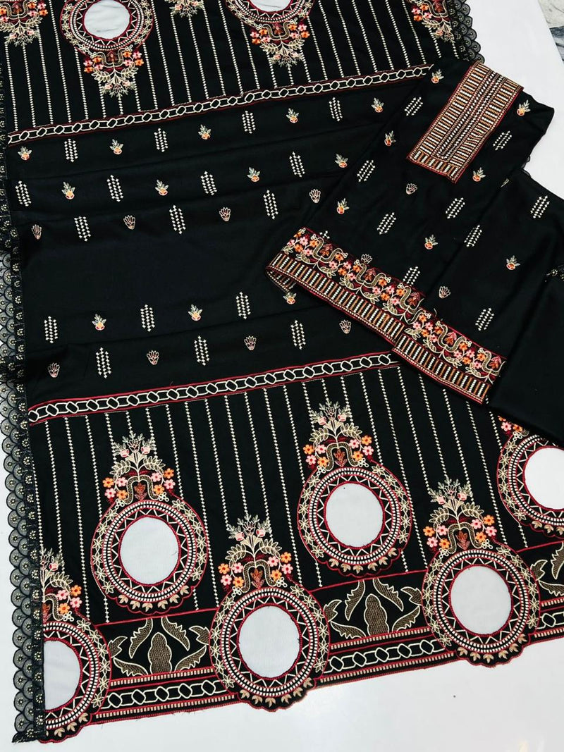 Black Dhanak Suit with Ready-to-Wear Pallo Shawl