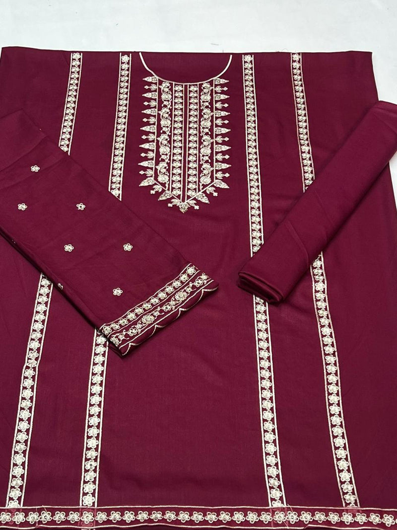 Embroidered Magenta Dhanak 2-Piece Suit