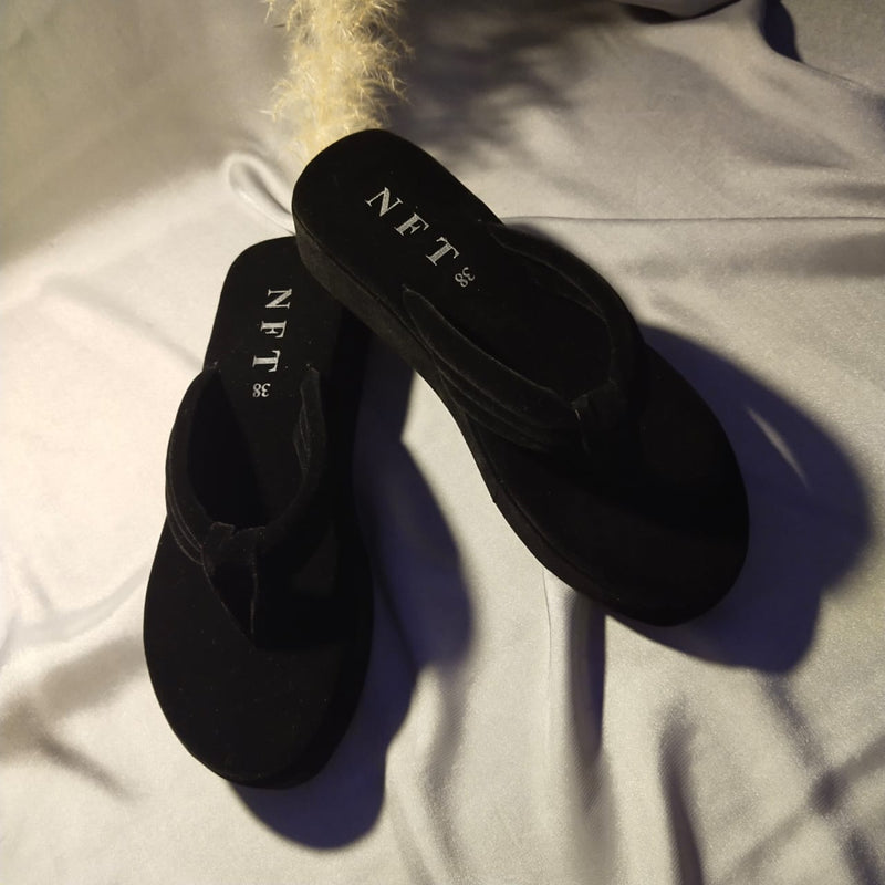 PLAIN VELVET SLIPPER