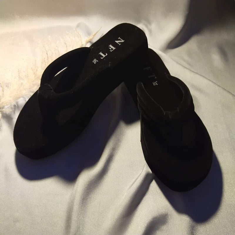 PLAIN VELVET SLIPPER